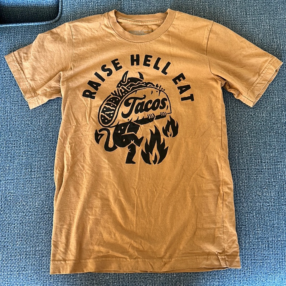 Unisex XS tee